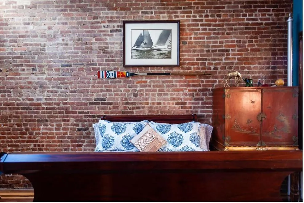 Bed & Breakfast Northern Lights Mansion New York