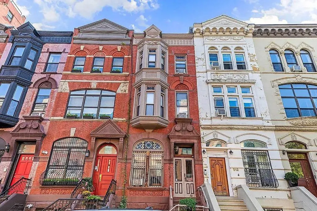 Northern Lights Mansion New York 3*,